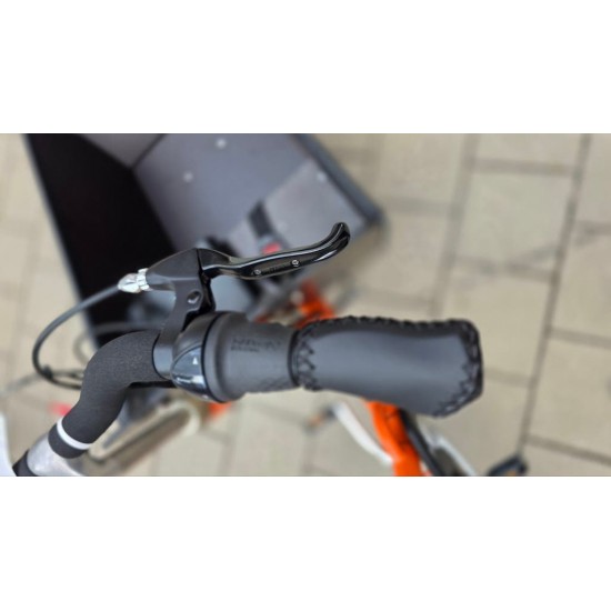 2dehands Cargo bike long bakfiets met regentent
