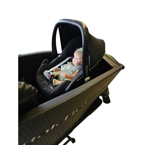 Meeverende Maxi Cosi houder, Maxi Cosi beugel, Maxi Cosi adapter, voor bakfiets Steco Mini Mee, Baby Mee geschikt voor Babboe bakfietsen, Vogue bakfietsen, Bafiets.nl bakfietsen, en nog meer